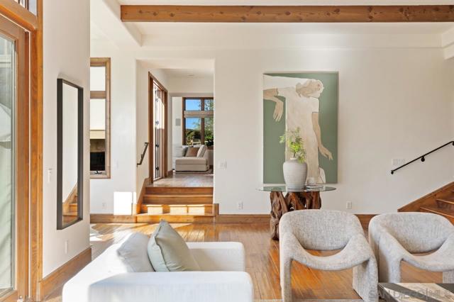 Image 15 of 69 For 8080 La Jolla Scenic Dr