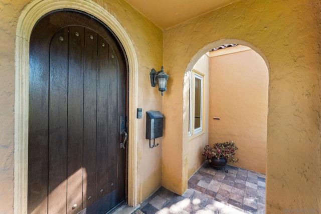 4965 Marlborough Drive, San Diego CA: https://media.crmls.org/mediaz/4062b01f-94b9-4091-936f-f4a7b7ea8cdb.jpg