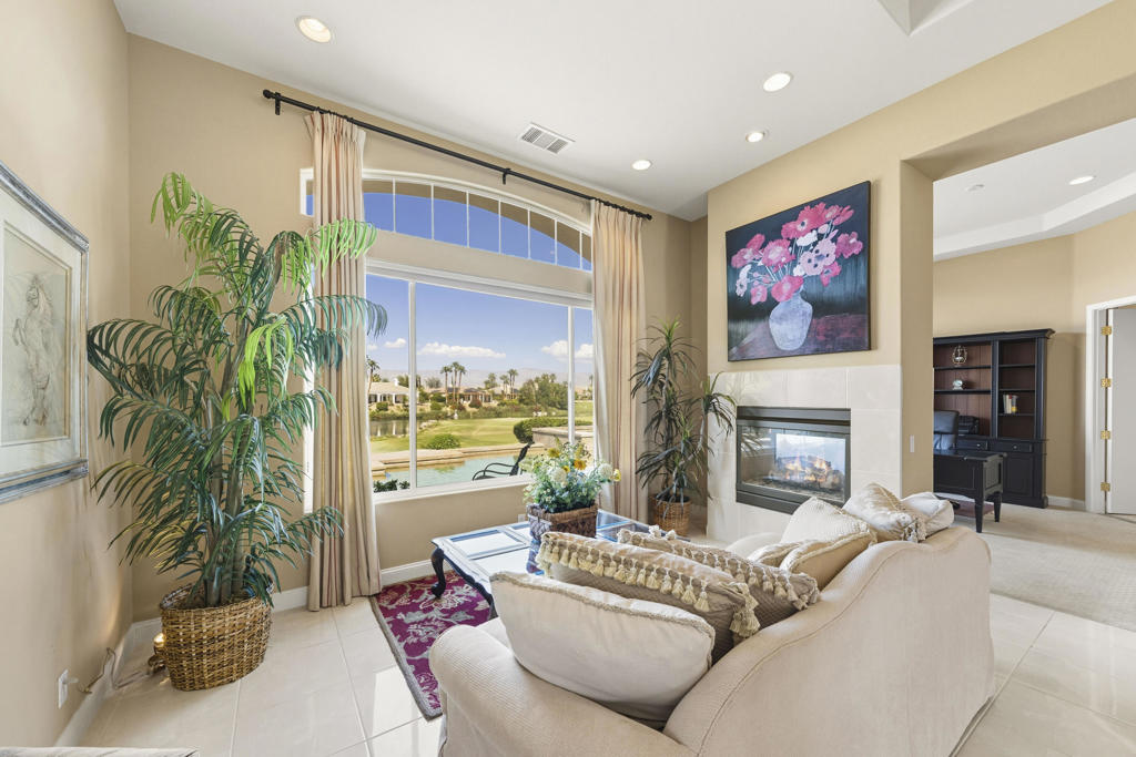 MLS #219138469DA image #2