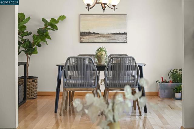 2 Kulani Ln, Pleasant Hill CA: https://media.crmls.org/mediaz/406410dc-2f60-4578-a020-8d788738e7ee.jpg