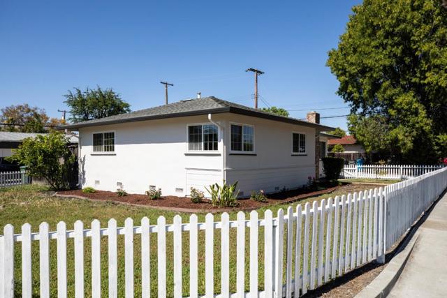 2923 Cabrillo Avenue, Santa Clara CA: https://media.crmls.org/mediaz/40642754-e661-421e-9105-7c65843ad303.jpg