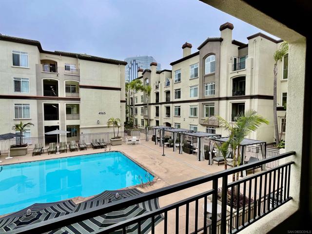 9263 Regents Rd., La Jolla CA: https://media.crmls.org/mediaz/40645191-7947-425f-bbd6-9b3162fe14ee.jpg