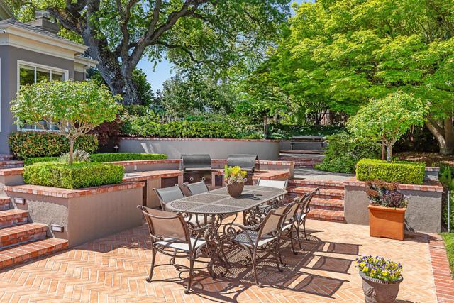 1205 Trinity Drive, Menlo Park CA: https://media.crmls.org/mediaz/4064e368-42c4-46b9-990b-d75b1045d023.jpg