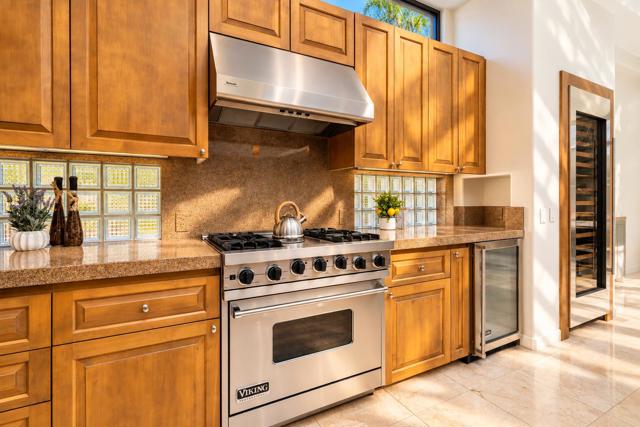 1134 Lake Vista, Palm Desert, CA 92260
