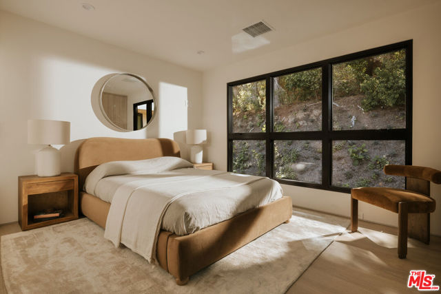 3 Bed Home for Sale in Los Angeles, California