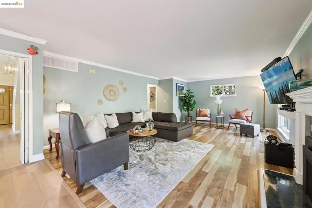 2353 Benham Ct, Walnut Creek CA: https://media.crmls.org/mediaz/406750bd-57e1-47db-bacc-aac2312369a7.jpg