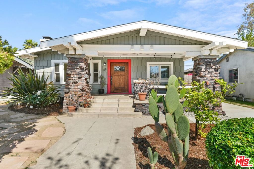 128 S Hobart Boulevard
