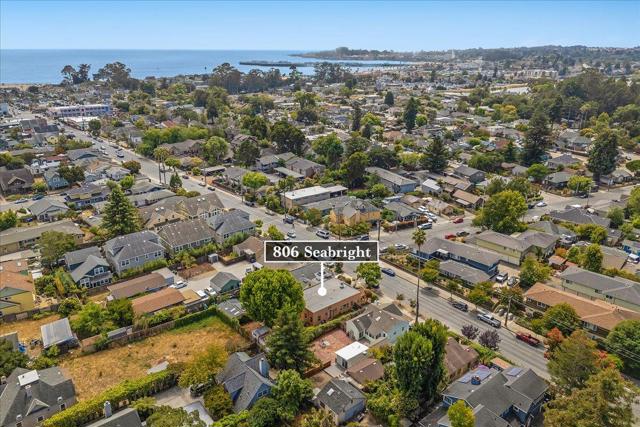 806 Seabright Avenue, Santa Cruz CA: https://media.crmls.org/mediaz/40690f62-3be3-4169-9c88-993d9a66b82c.jpg
