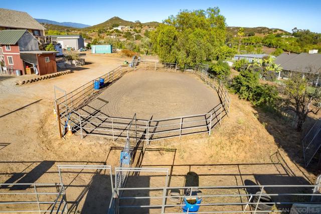 31141 Saddleback Rd, Valley Center CA: https://media.crmls.org/mediaz/4069d037-dfd8-4a16-a4ec-d74c09db57c9.jpg