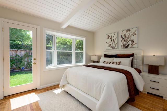 471 Victory Avenue, Mountain View CA: https://media.crmls.org/mediaz/406a352a-e0f9-4d6b-a351-84ff365b1f28.jpg