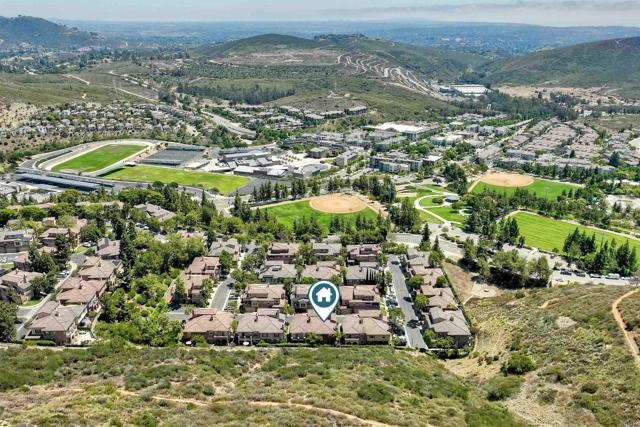 1440 Clearview Way, San Marcos CA: https://media.crmls.org/mediaz/406a3c35-a896-4e57-b715-01f3b8c5bab2.jpg