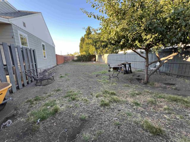 Image 38 of 41 For 2327 Avenue 133rd