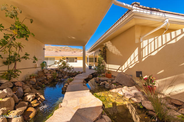 1140 San Clemente Way, Camarillo CA: https://media.crmls.org/mediaz/406cc11e-a69a-4af3-908f-c426c7841fd3.jpg