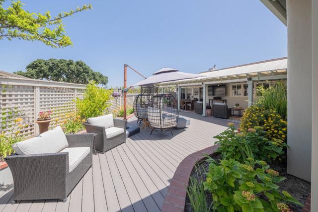 25552 Meadowview Circle, Salinas CA: https://media.crmls.org/mediaz/406d1161-f216-465e-9300-c0c01356b611.jpg