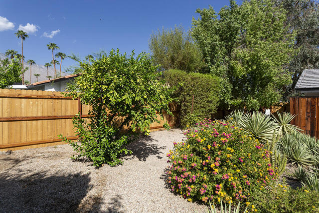 2963 E Orella Circle, Palm Springs, CA 92264