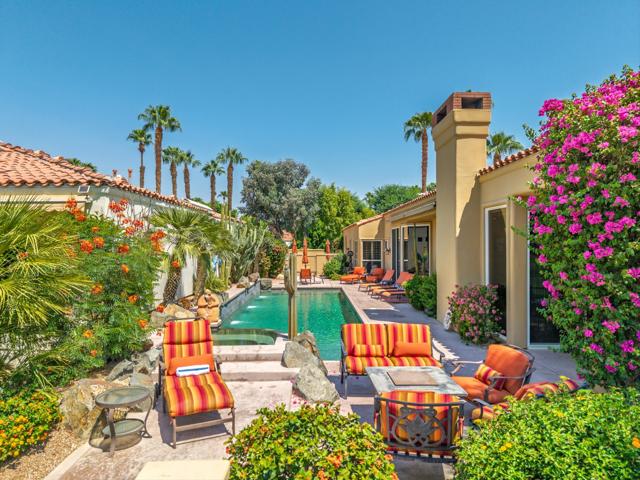 79885 Liga, La Quinta CA: https://media.crmls.org/mediaz/40707790-957a-4a75-8db7-7e35d5574ec6.jpg