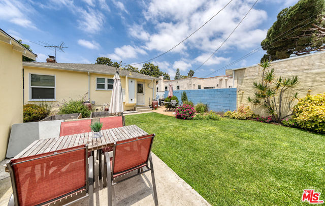 10942 Fairbanks Way, Culver City, California 90230, 2 Bedrooms Bedrooms, ,1 BathroomBathrooms,Single Family Residence,For Sale,Fairbanks,24405777