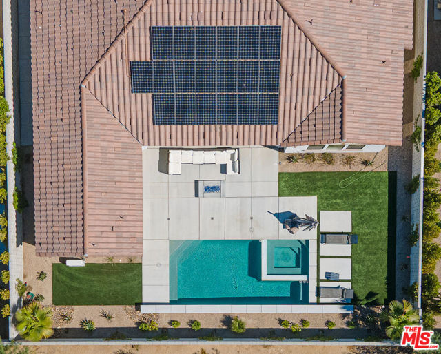 75601 Montage, Palm Desert CA: https://media.crmls.org/mediaz/40719192-62b8-49c0-a49a-87ec8efeee9f.jpg