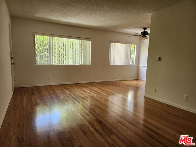 8853 Alcott Street, Los Angeles CA: https://media.crmls.org/mediaz/4071fa57-99b3-49d0-aa8a-c47b543d74fc.jpg