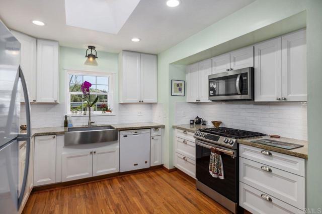 10171 Ramona Drive, Spring Valley CA: https://media.crmls.org/mediaz/4072663c-913f-4544-9787-b18ab352ec9c.jpg