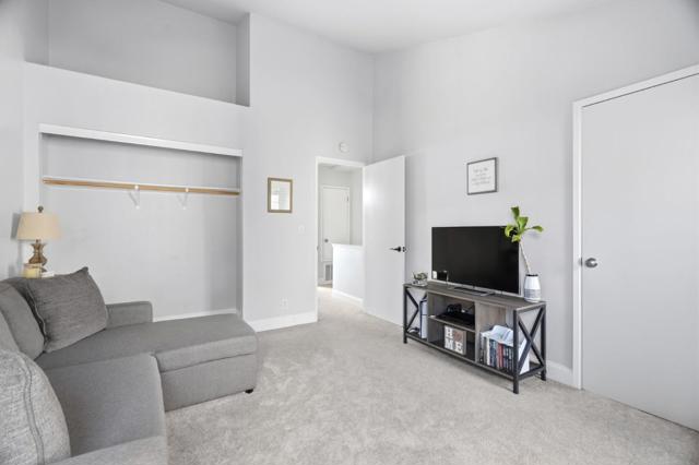 251 Gibson Drive, Hollister CA: https://media.crmls.org/mediaz/4072da31-bd4d-46d0-b359-fd2645e51189.jpg