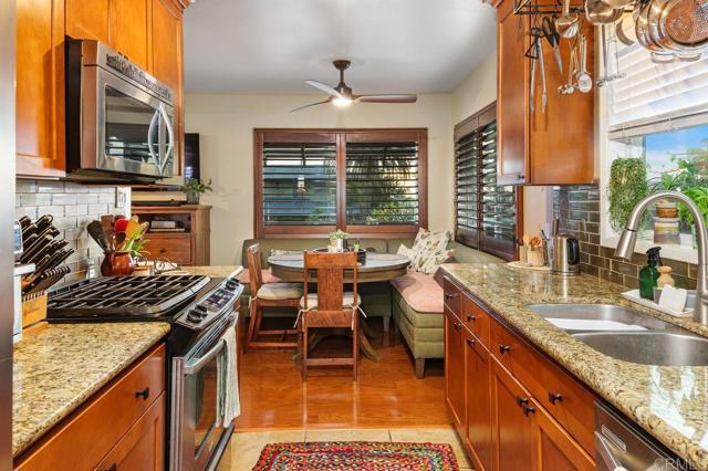 Detail Gallery Image 12 of 41 For 5238 Carlsbad Bld, Carlsbad,  CA 92008 - 2 Beds | 2 Baths