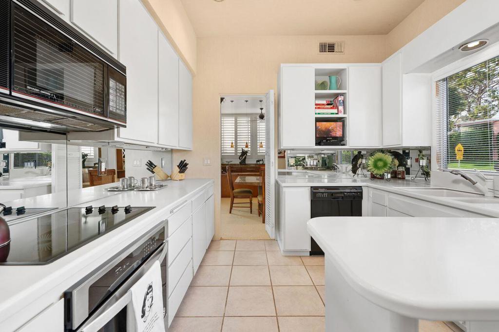 MLS #219138743DA image #8