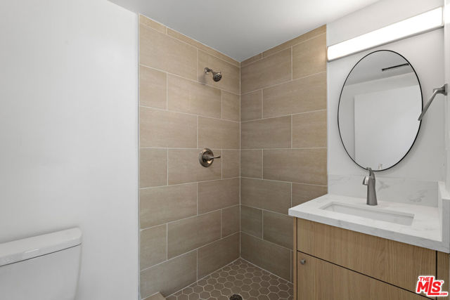 10963 Calvert, North Hollywood CA: https://media.crmls.org/mediaz/407444cd-f415-4bb4-b3b9-0c2aad122aa0.jpg