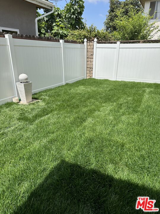 3556 Butler Avenue, Los Angeles CA: https://media.crmls.org/mediaz/4074f6e3-f6af-4b07-b266-83a7dab8899d.jpg