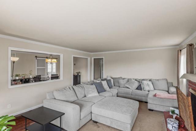 3248 Fitzgerald Circle, Marina CA: https://media.crmls.org/mediaz/40755443-e506-4f1a-b180-7dc0198bd677.jpg