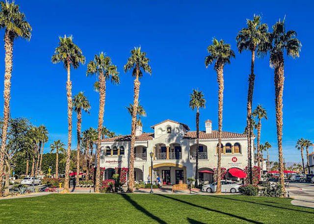 51475 Calle Jacumba, La Quinta CA: https://media.crmls.org/mediaz/407649aa-610e-4a26-bdd1-485a55932661.jpg