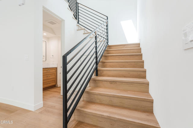 Detail Gallery Image 24 of 68 For 2821 Los Robles Rd, Thousand Oaks,  CA 91362 - 3 Beds | 2/1 Baths