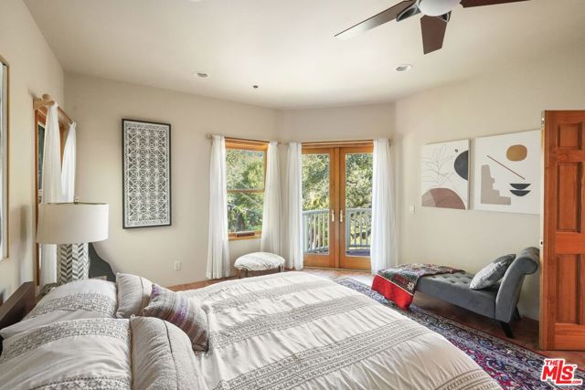 774 Old Topanga Canyon Road photo 22