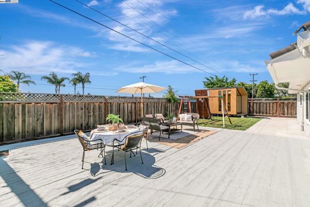 5324 Selma Ave, Fremont CA: https://media.crmls.org/mediaz/407782eb-f101-4533-9f49-4beee8f5b6b8.jpg