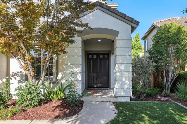 5828 Newgate Court, San Jose CA: https://media.crmls.org/mediaz/4077d18e-d445-42bc-abd3-258f8d341b1d.jpg