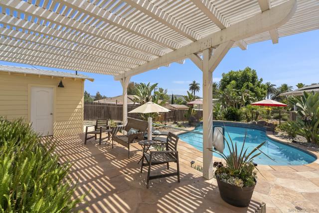 10505 Valle Vista Rd, Lakeside CA: https://media.crmls.org/mediaz/4077e8de-ff80-42aa-be6d-08b62cf86916.jpg