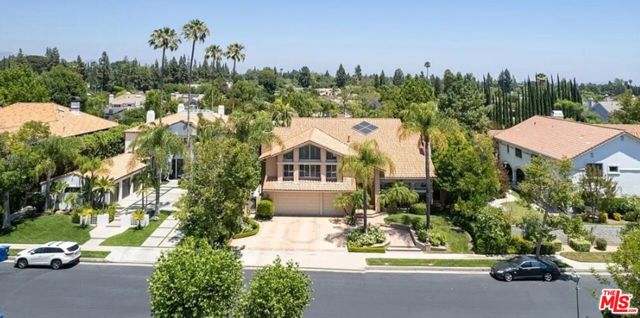 10214 Candleberry Lane, Northridge CA: https://media.crmls.org/mediaz/407836c1-4c4c-4304-bc0f-5a9fe6d0ac4a.jpg