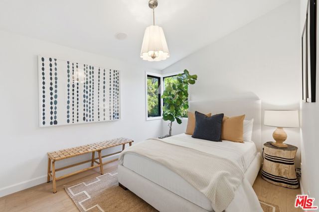 6321 Riggs Place, Los Angeles CA: https://media.crmls.org/mediaz/40784fcc-471c-4712-a141-c4b6c3821dc7.jpg