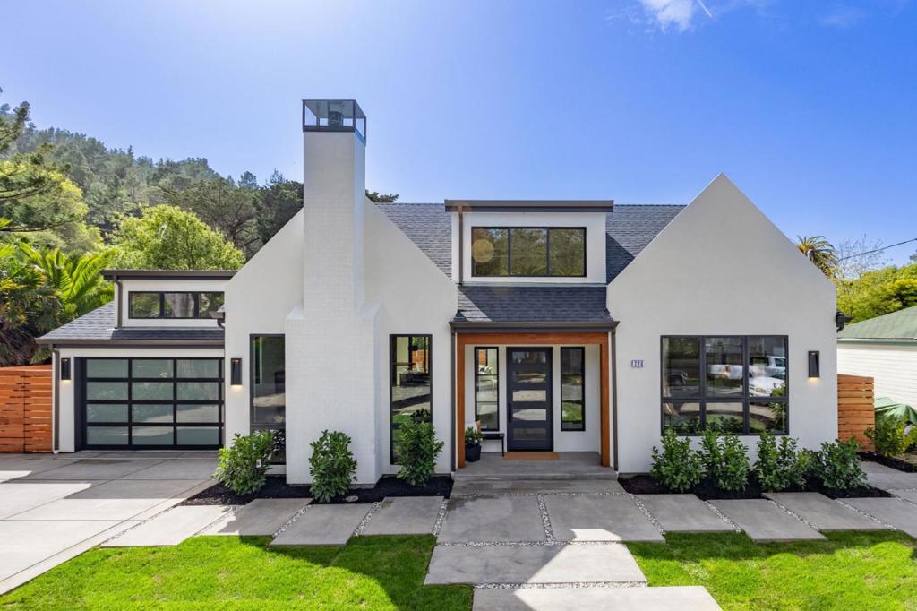 220 Minerva Avenue, Pacifica, CA 94044
