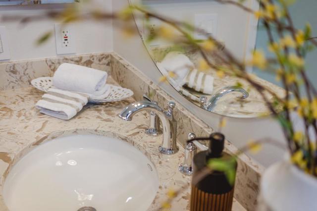 440 Ariel Drive, San Jose CA: https://media.crmls.org/mediaz/4079f855-2fa6-4198-96f2-537e38402890.jpg