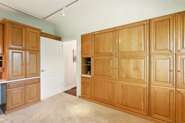 435 Edgewood Road, Redwood City CA: https://media.crmls.org/mediaz/407a1e98-af8c-4781-a826-4ce2d1605edc.jpg