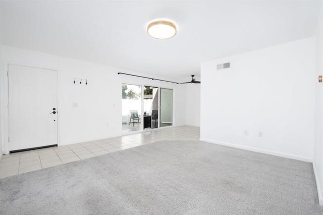 Detail Gallery Image 8 of 31 For 4273 Rockport Bay Way, Oceanside,  CA 92058 - 2 Beds | 1/1 Baths