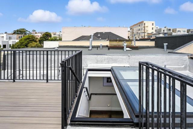 651 41st Avenue, San Francisco CA: https://media.crmls.org/mediaz/407b074a-ecdd-40f0-b750-18bf089df700.jpg