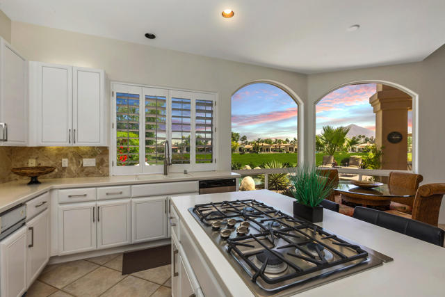Image 7 of 44 For 48540 Capistrano Way