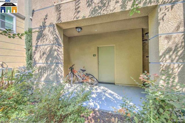 4740 Norris Canyon Rd, San Ramon CA: https://media.crmls.org/mediaz/407bfa41-742f-40ad-a0d5-4c58cd0ed84a.jpg