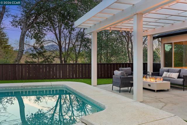 Image 10 of 51 For 1816 Meadow Ln