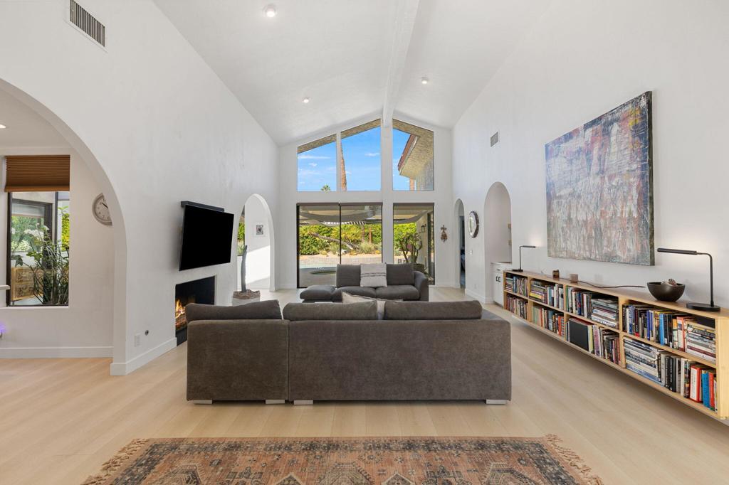 MLS #219135225DA image #7