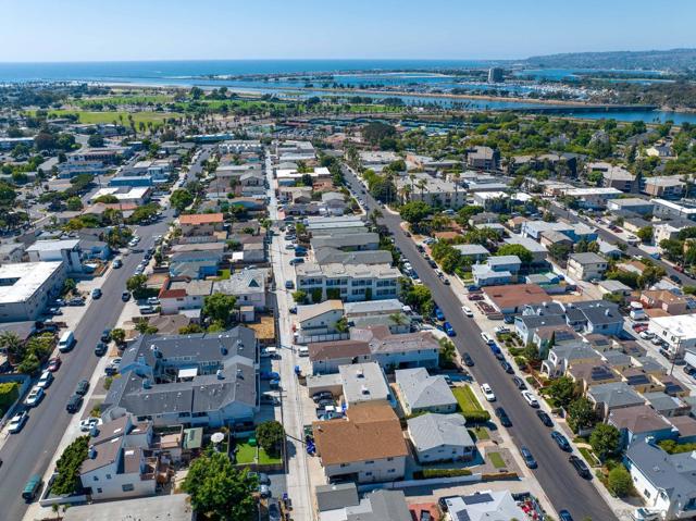 4337 39 Mentone Street, San Diego CA: https://media.crmls.org/mediaz/407d492e-d53b-4402-854a-9004a3dd3e22.jpg