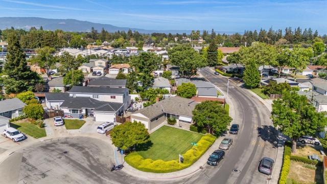 3468 Bella Vista Court, Santa Clara CA: https://media.crmls.org/mediaz/407d5008-0b74-4cbd-92da-d2ffcffb9a51.jpg