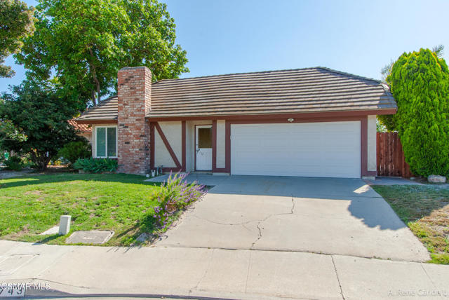 2743 Rustic Glen Drive, Thousand Oaks CA: https://media.crmls.org/mediaz/407f45fa-1356-4463-b7be-35c8fd5f7678.jpg